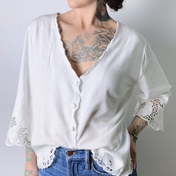 Soft Surroundings Tops - SOFT SURROUNDINGS Scalloped Button Up Blouse